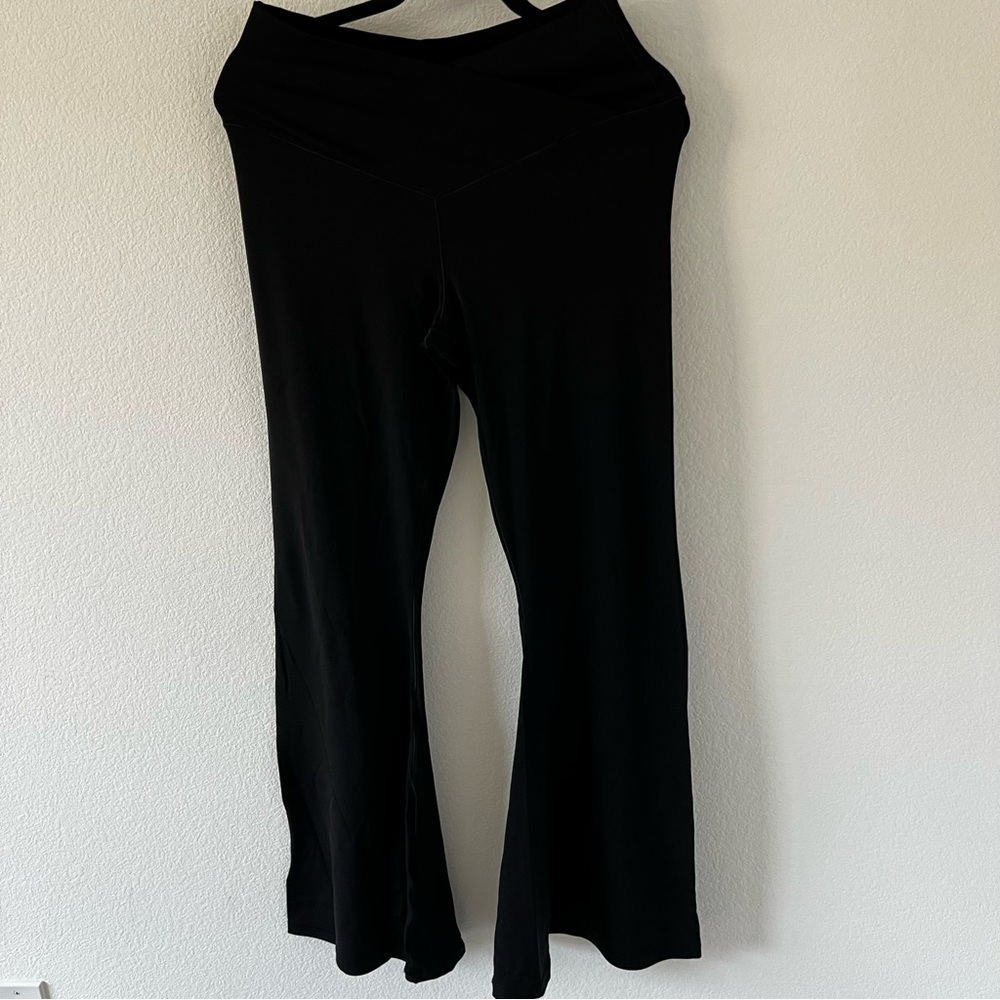 OFFLINE by AERIE real me crossover hi rise super flare leggings